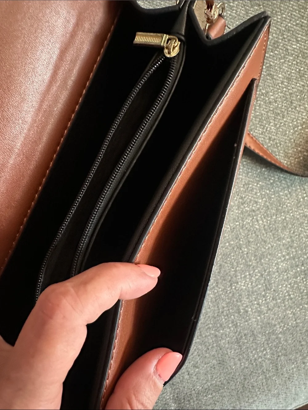 Unbranded refined structured